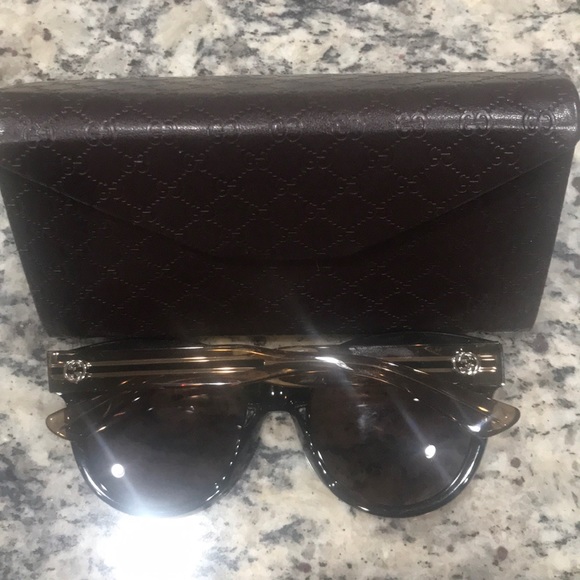 Gucci Dark Havana brown sunglasses - Picture 7 of 8